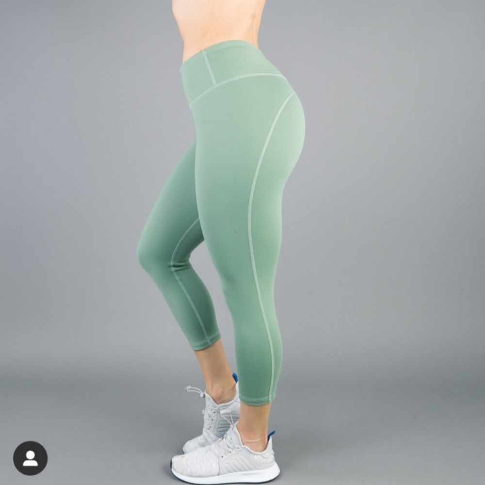 Buffbunny camila crop leggings